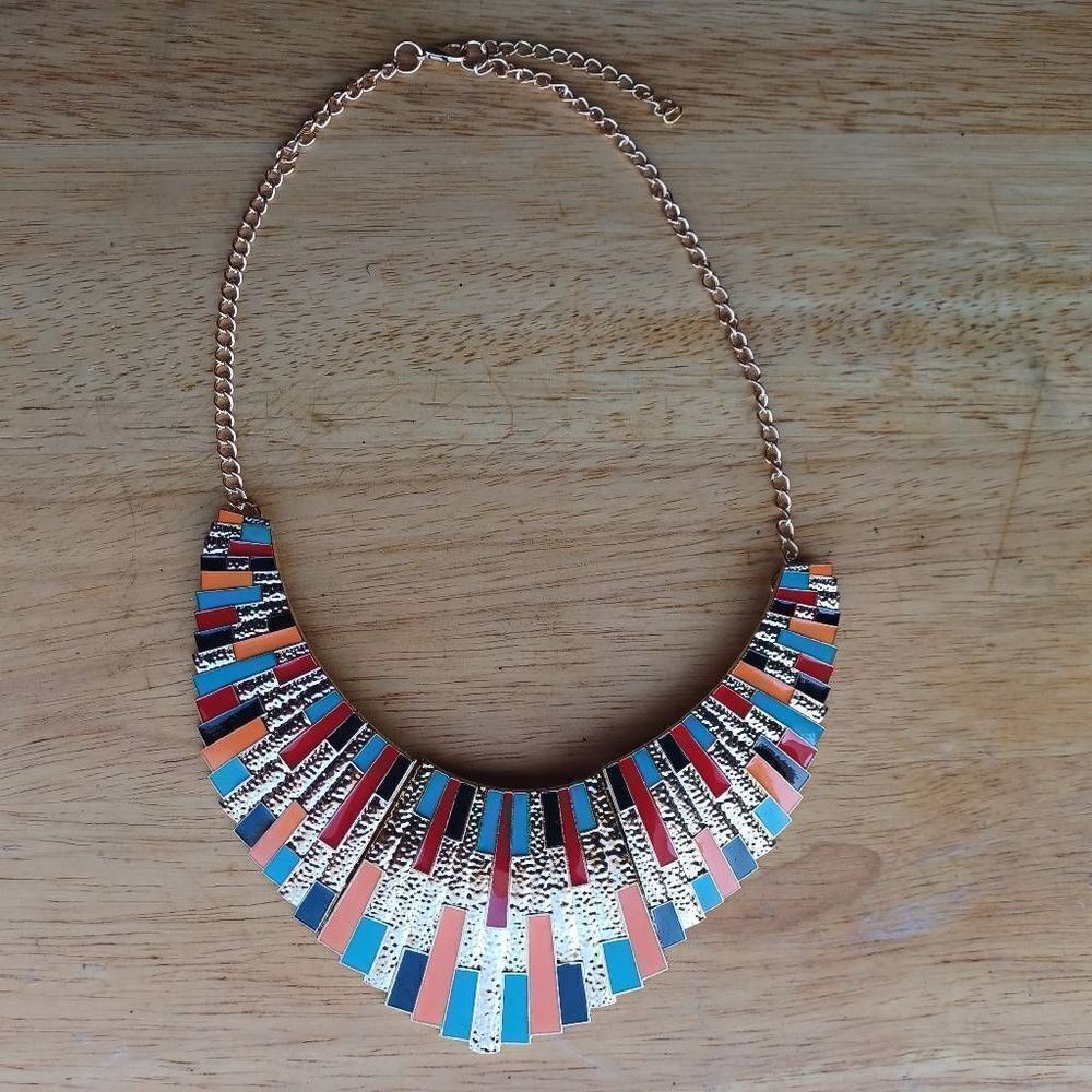 Fashion necklace  - Picture 2 of 5